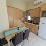 Callistemon Loft