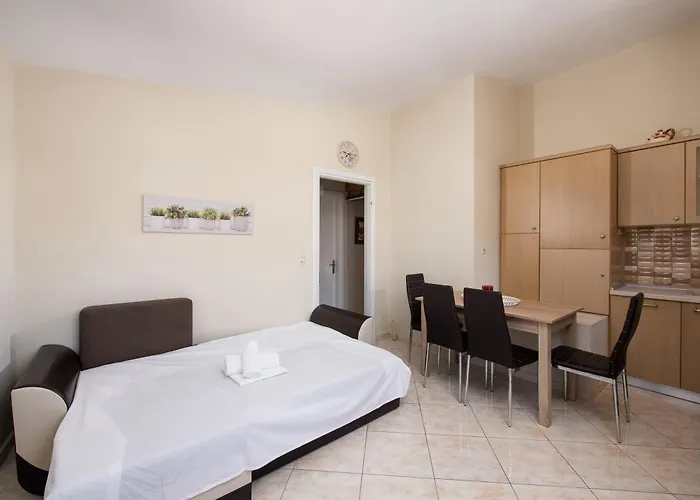 Callistemon Loft Appartement Potos