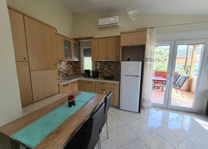 Callistemon Loft * Potos